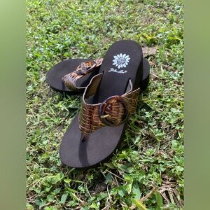 Yellowbox Wedge Brown Flip-Flops with Buckle Size 6